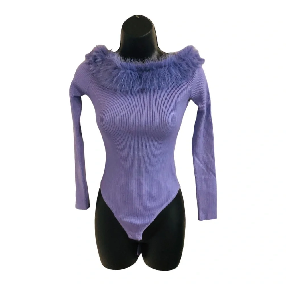 Purple faux‎ fur trim off the shoulder ribbed sweater knit bodysuit size large - Picture 16 of 17